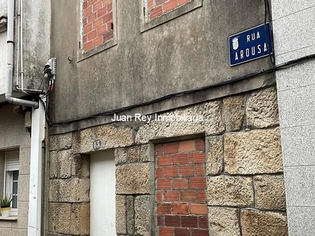 1032 CASA PARA RESTAURAR EN CAMBADOS