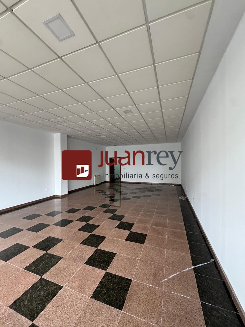 Foto 2 260 VENTA DE BAJO