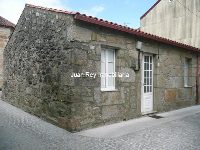 502 CASA ADOSADA EN VENTA - Cambados