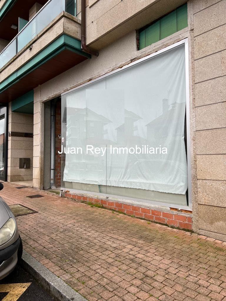 Foto 4 593 BAJO EN ALQUILER O VENTA EN SANXENXO