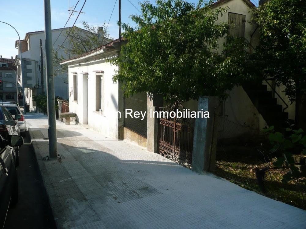 Foto 7 656 CASA DE PUEBLO EN VENTA - POSIBILIDAD DE EDIFICAR UN EDIFICIO DE VARIAS ALTURAS