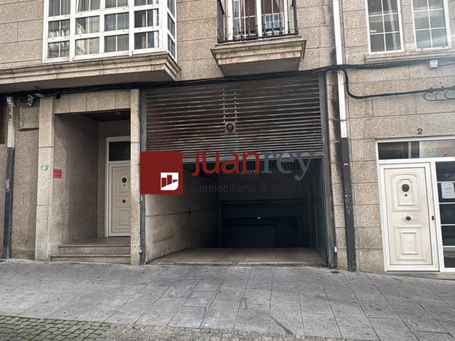703 ALQUILER DE GARAJE - Cambados