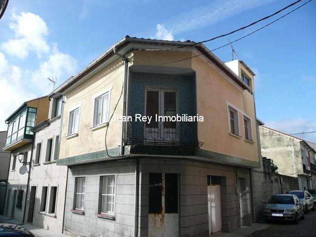 866 CASA ADOSADA A LA VENTA - Cambados