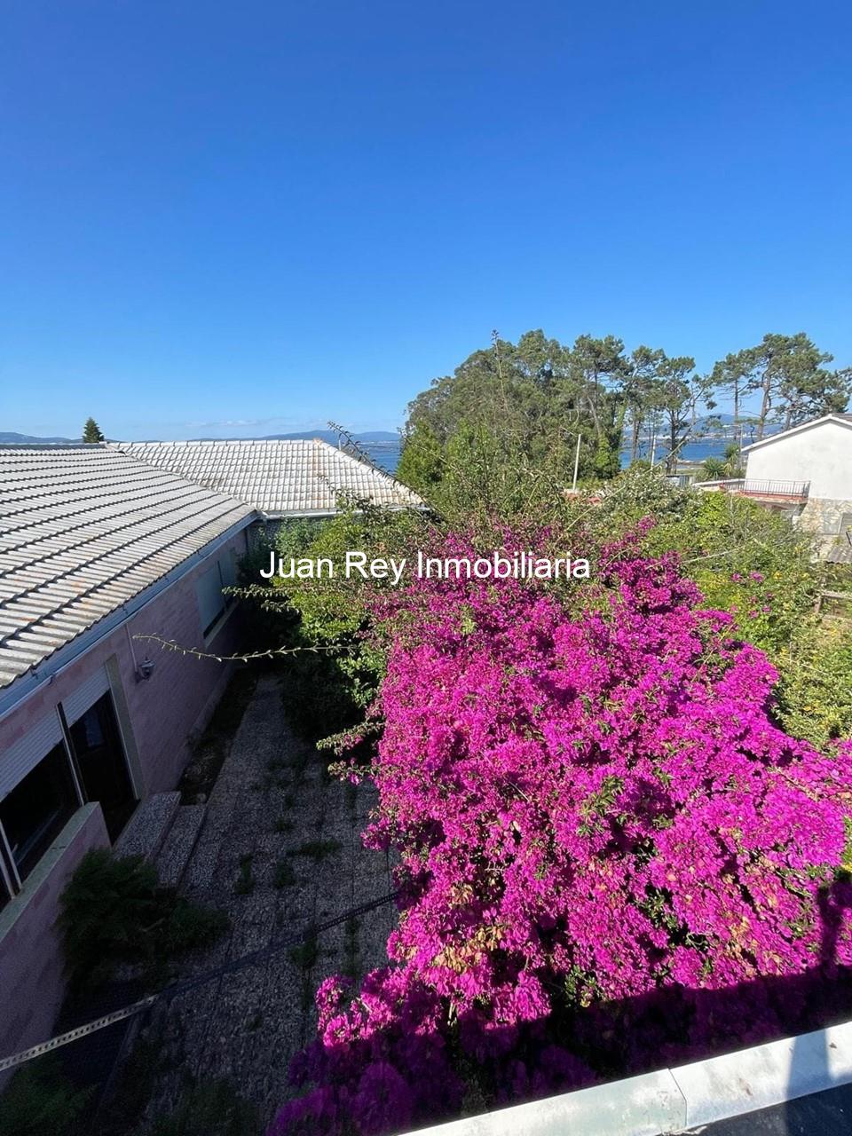 Foto 1 876 CASA A LA VENTA EN  A ILLA DE AROUSA 