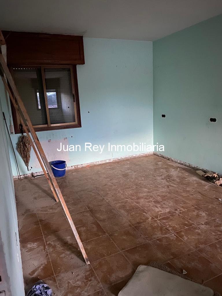 Foto 9 920 NAVE EN VENTA EN SANXENXO