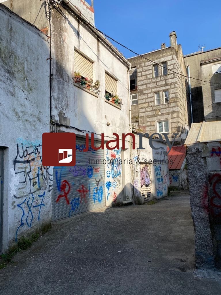 Foto 6 930 BAJO EN VENTA EN VILLAGARCIA DE AROSA  CON VIVIENDA 