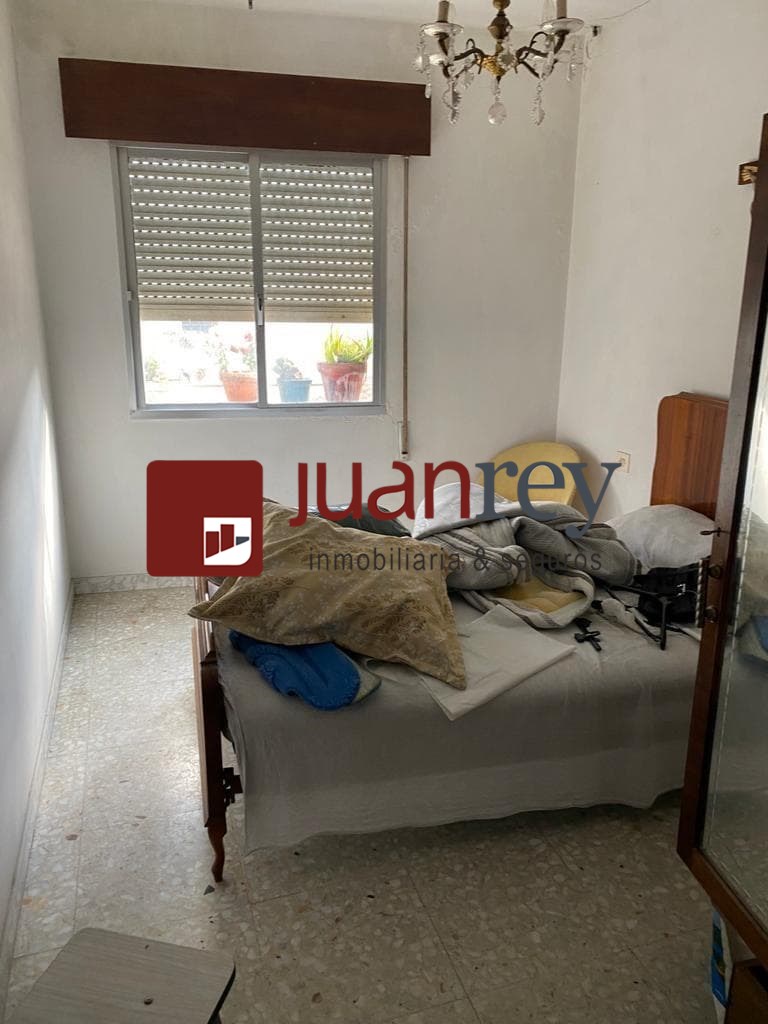 Foto 9 930 BAJO EN VENTA EN VILLAGARCIA DE AROSA  CON VIVIENDA 