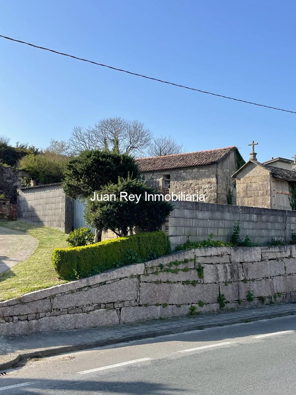 Foto 1 939 CASA PARA RESTAURAR EN CAMBADOS