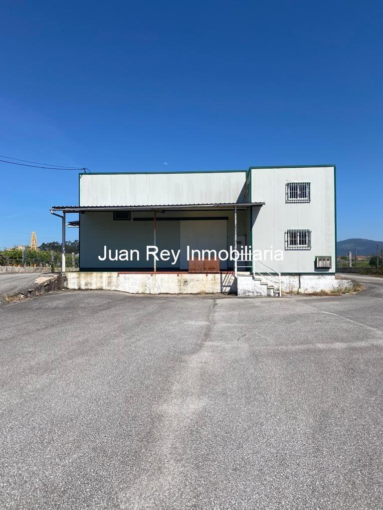 Foto 1 987 NAVE A LA VENTA EN VILARIÑO 
