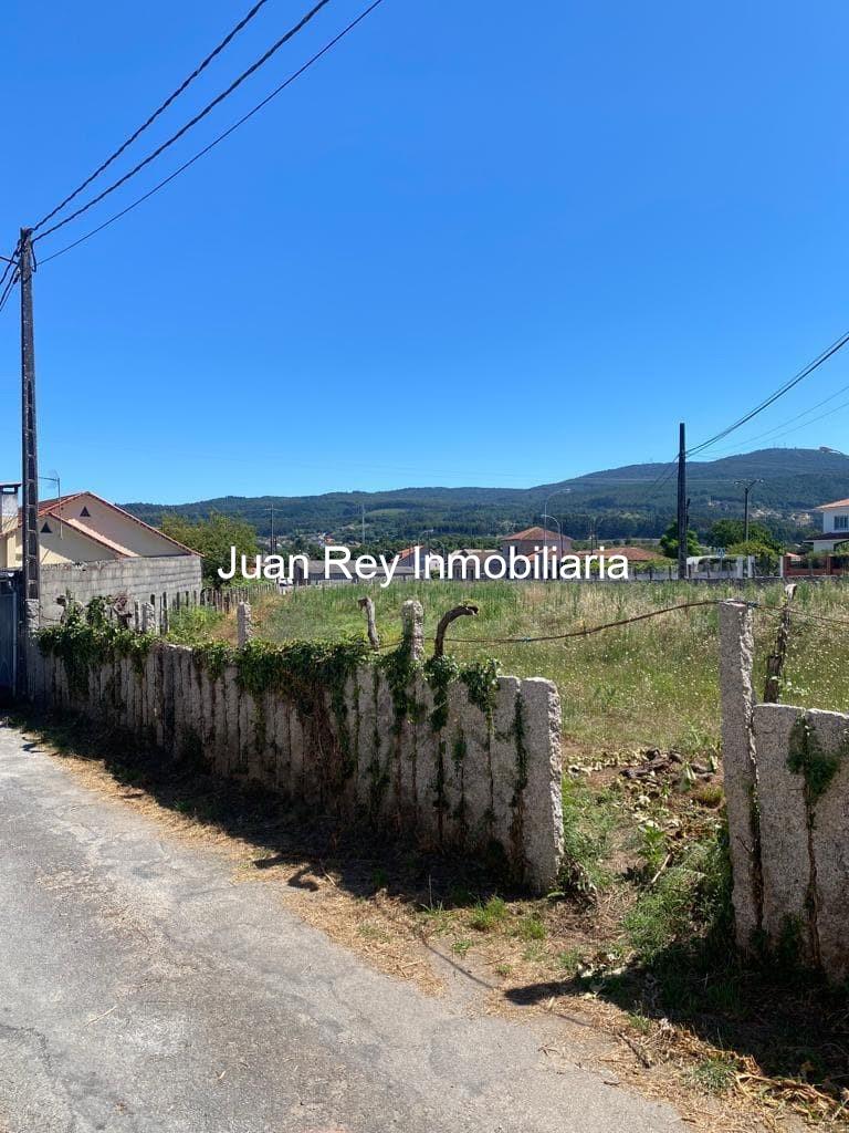 Foto 5 995 VENTA DE FINCA EDIFICABLE EN MEIS