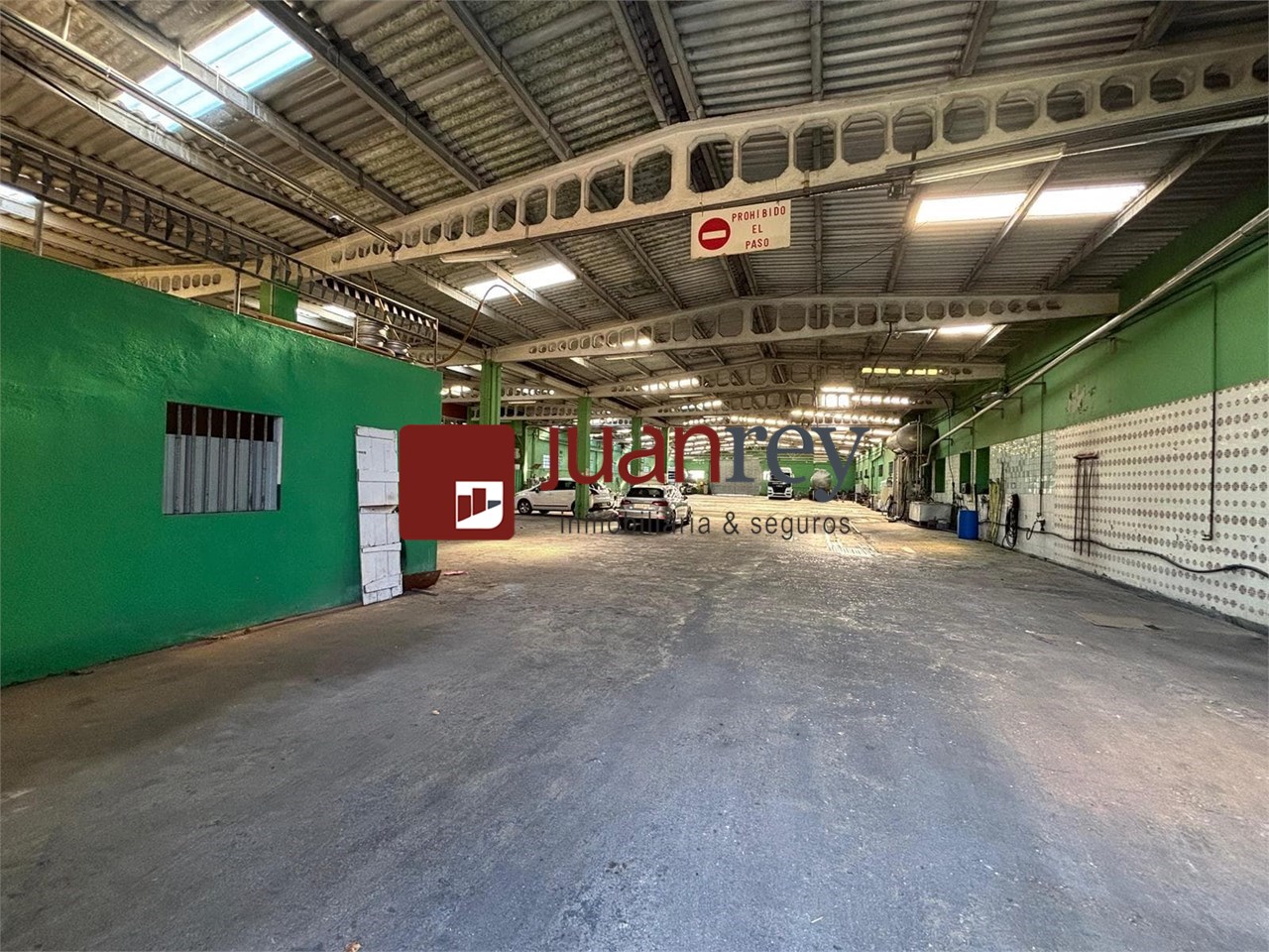 Foto 2 ALQUILER NAVE