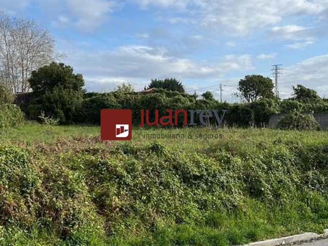 FINCA EDIFICABLE A LA VENTA EN CAMBADOS