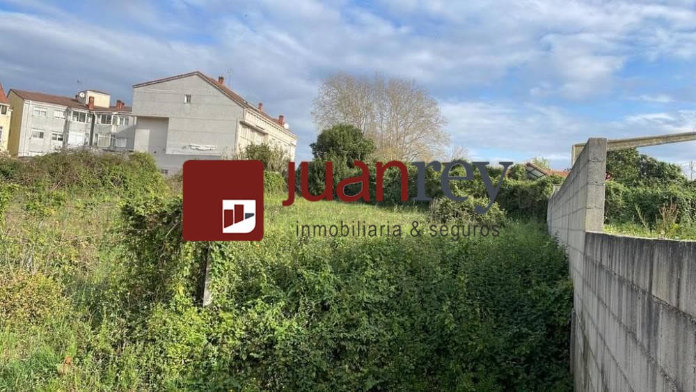 Foto 2 FINCA EDIFICABLE A LA VENTA EN CAMBADOS