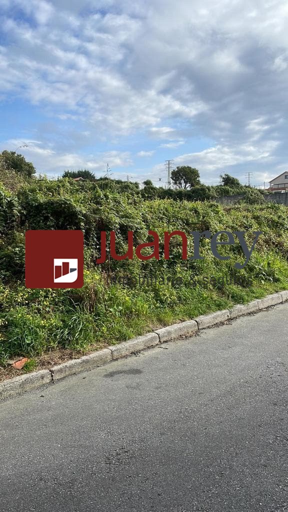 Foto 4 FINCA EDIFICABLE A LA VENTA EN CAMBADOS