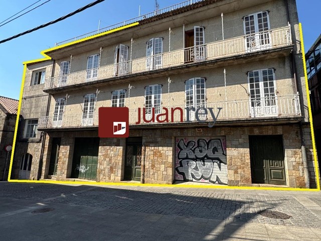 VENTA DE EDIFICIO - Cambados